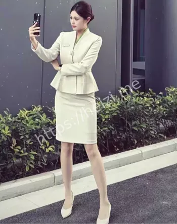 刘雯黑丝女仆装